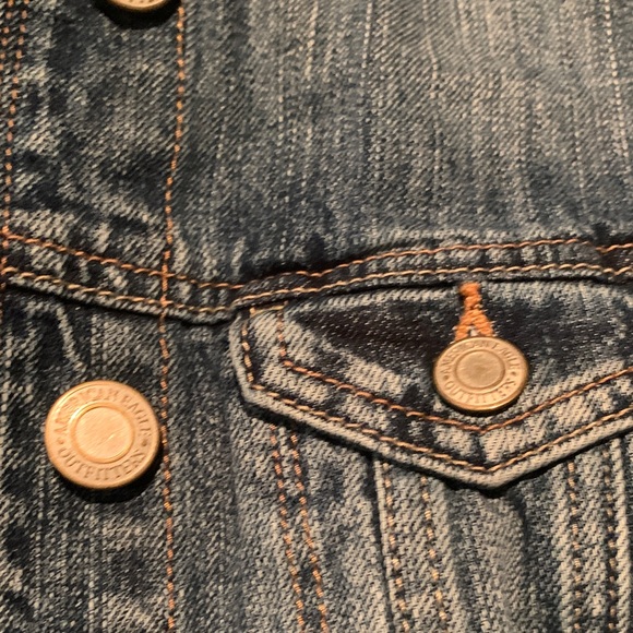 #013-American Eagle Outfitters Blue Denim Jacket with Gray Hoodie - Picture 5 of 7